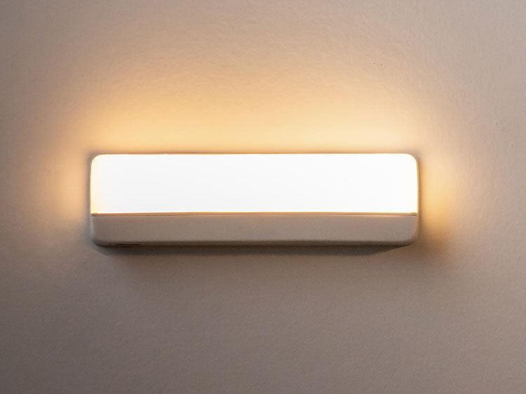 かげあかり MODEL05 LED センサーライト 壁面照明 間接照明 誘導灯 充電式 USB-C 人感センサー ライト あかり インテリアライト フットライト 玄関 廊下 寝室 洗面所 トイレ KA-05 ムサシ musashi(代引不可)