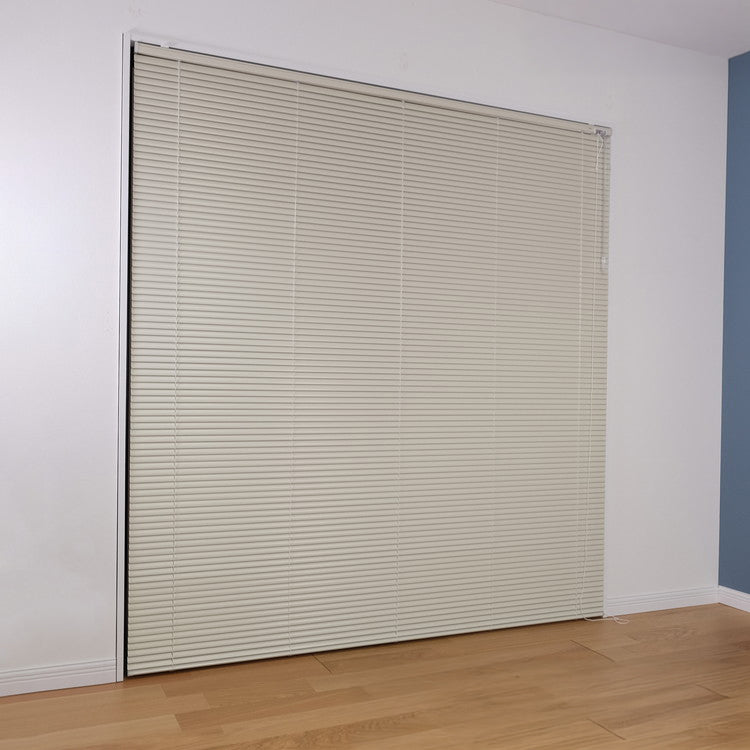 【TOSO】アルミブラインド トーソー 60×108cm 操作位置交換可能 カーテンレール 取り付け 金具付き ブラインドカーテン ネジ止め おしゃれ カーテンレール ブラインド アイボリー(代引不可)