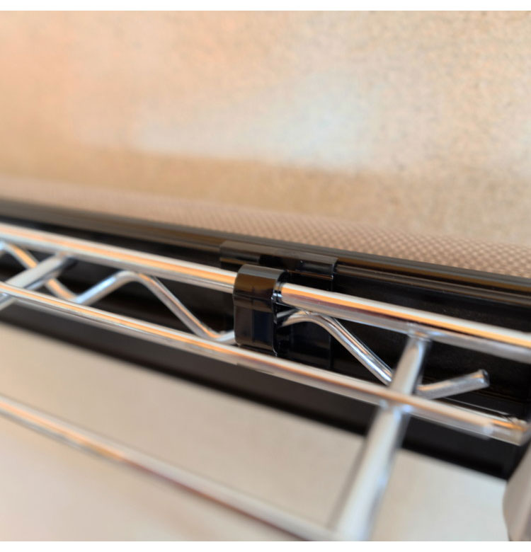 【TOSO】トーソー スチールラック用ロールスクリーン 45×180cm カーテンレール用ブラケット付き コードレスタイプ 目隠し 収納目隠し 目隠しカーテン 取り付け簡単(代引不可)